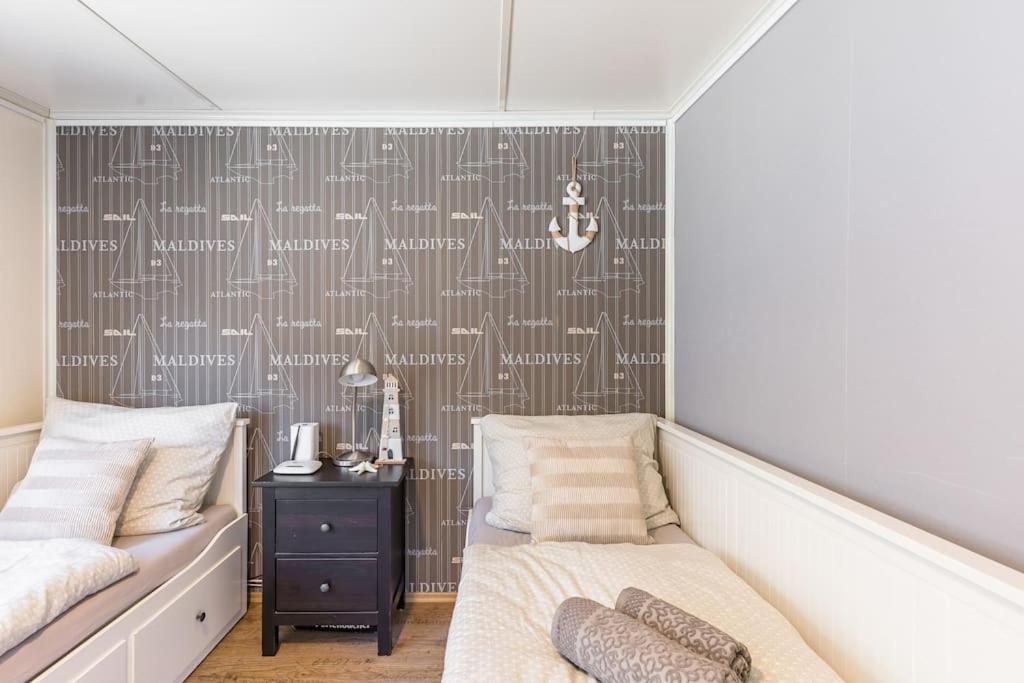 Ocarujuci Houseboat Na Dunaji Bratislava Dış mekan fotoğraf